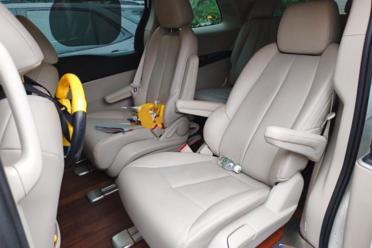 Used Buick GL8 2021 Land Cruiser Executive Class 652T Comfort Model Left Rear Seat
