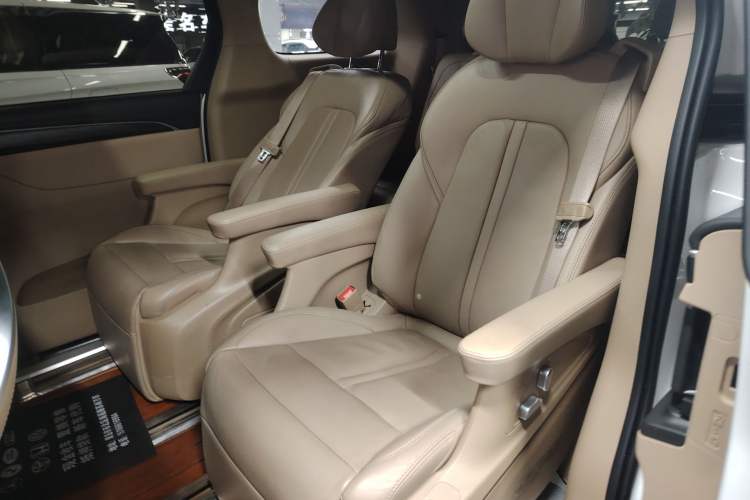 Used Buick GL8 2021 ES Landtrek 653T Luxury Model Left Rear Seat