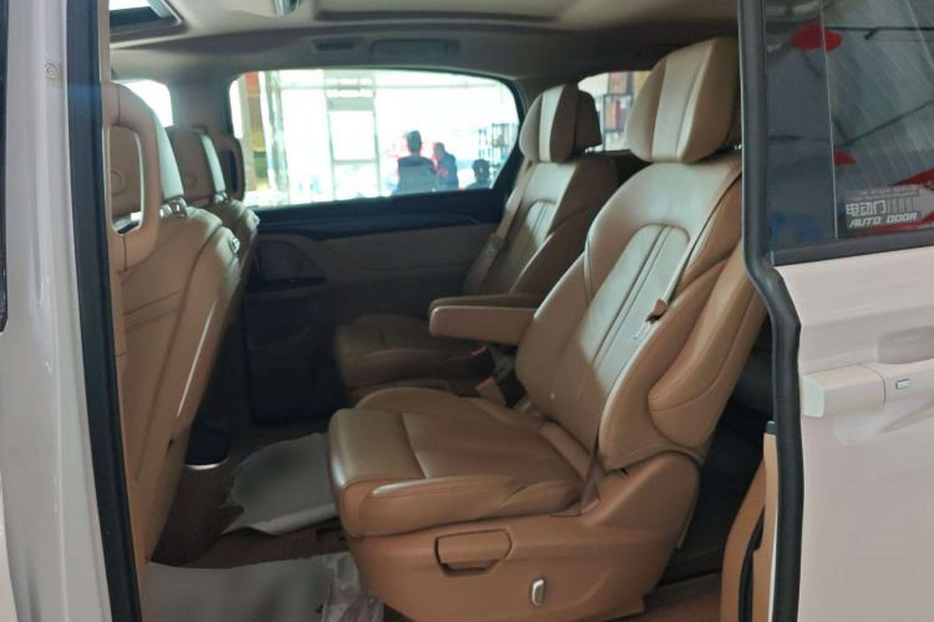 Used Buick GL8 2021 ES Land Cruiser 653T Luxury Edition Left Rear Seat
