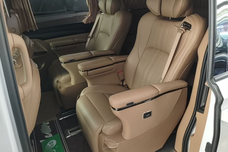 Used Buick GL8 2021 ES Land Cruiser 653T Luxury Edition Left Rear Seat