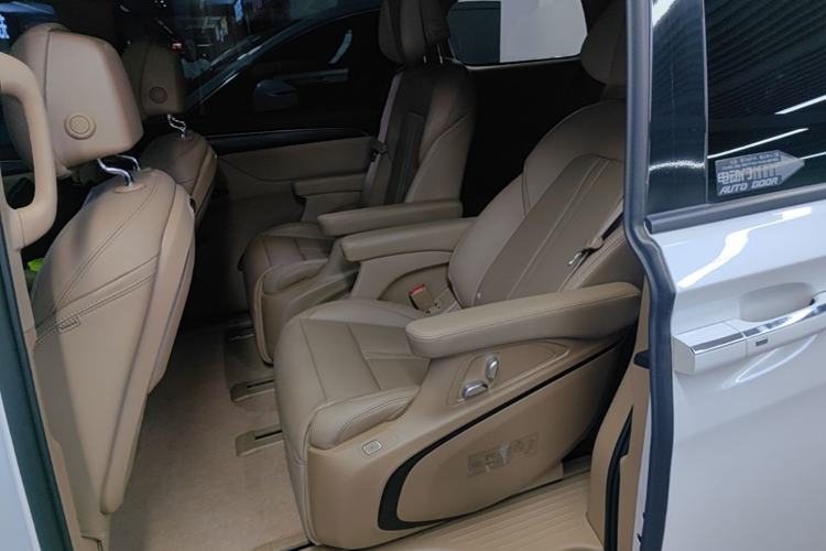 Used Buick GL8 2021 ES Landtrek 653T Luxury Model Left Rear Seat