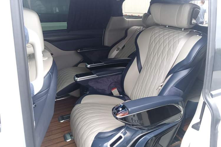Used Buick GL8 2021 ES Landtrek 653T Comfort Edition Left Rear Seat
