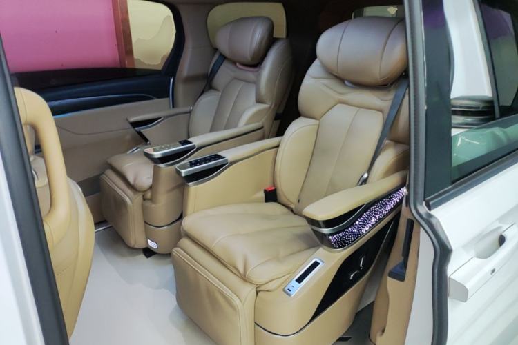 Used Buick GL8 2021 ES Land Cruiser 653T Luxury Edition Left Rear Seat