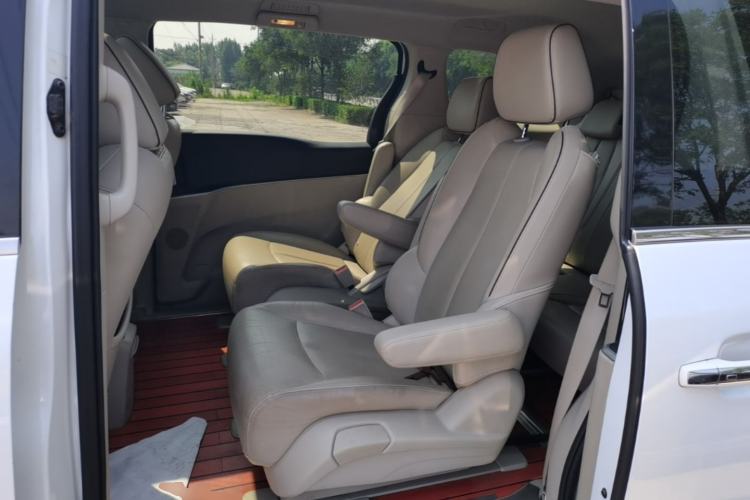 Used Buick GL8 2021 Land Cruiser Executive Class 652T Smart Luxury Model Left Rear Seat