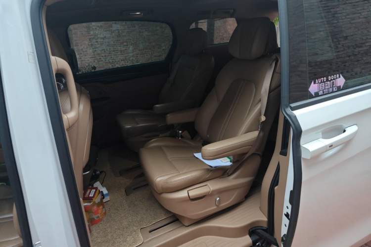 Used Buick GL8 2021 ES Land Cruiser 653T Luxury Edition Left Rear Seat