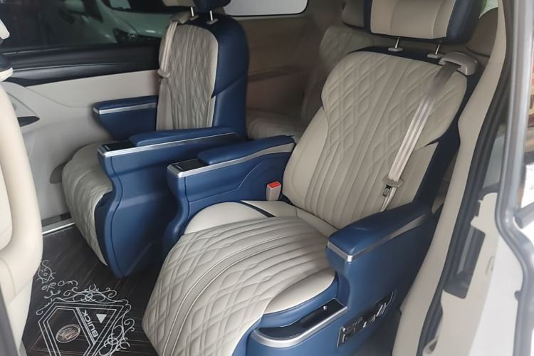 Used Buick GL8 2021 ES Landtrek 653T Comfort Edition Left Rear Seat