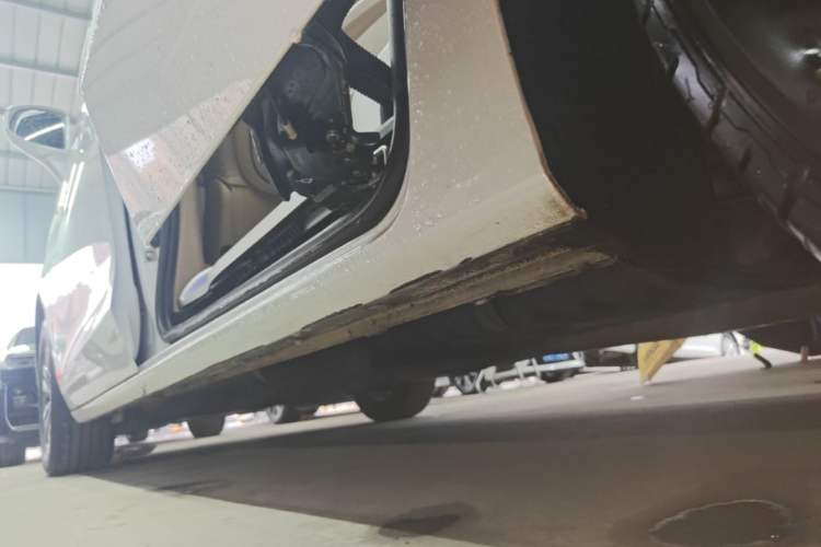 Used Buick GL8 2021 ES Land Cruiser 653T Luxury Edition Left Side Sill