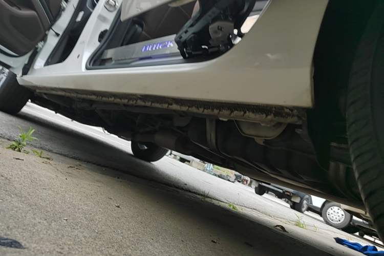 Used Buick GL8 2021 Land Cruiser Executive Class 652T Luxury Model Left Side Sill