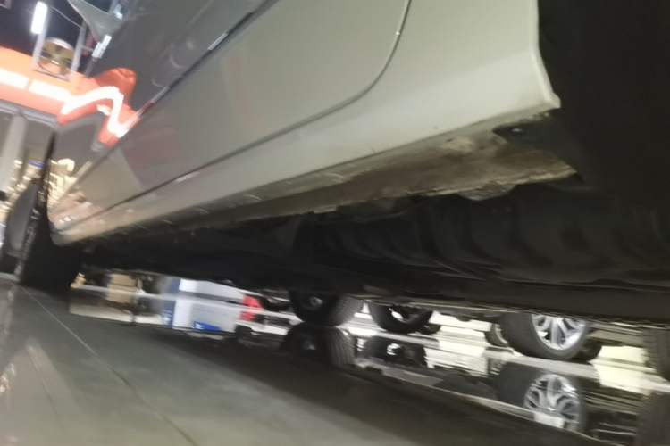 Used Buick GL8 2021 ES Land Cruiser 653T Flagship Model Left Side Sill