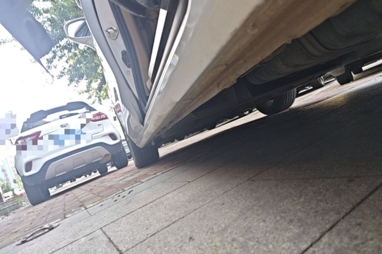 Used Buick GL8 2021 ES Land Cruiser 653T Luxury Edition Left Side Sill