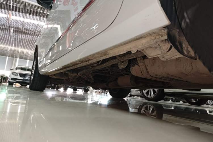 Used Buick GL8 2021 Land Cruiser Executive 652T Premium Model Left Side Sill