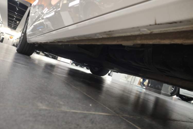 Used Buick GL8 2021 ES Landtrek 653T Luxury Model Left Side Sill
