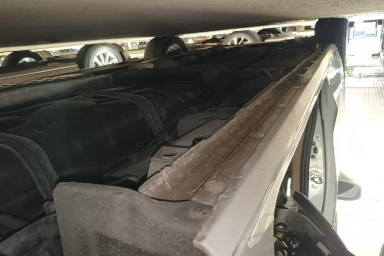 Used Buick GL8 2021 ES Land Cruiser 653T Luxury Edition Left Side Sill