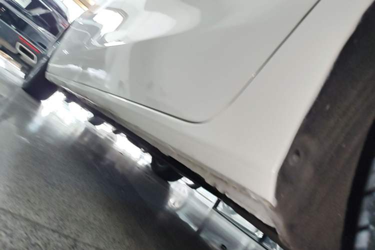 Used Buick GL8 2021 ES Land Cruiser 653T Luxury Edition Left Side Sill