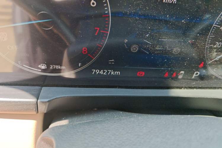 Used Buick GL8 2021 ES Landtrek 653T Smart Luxury Model Odometer Close Up