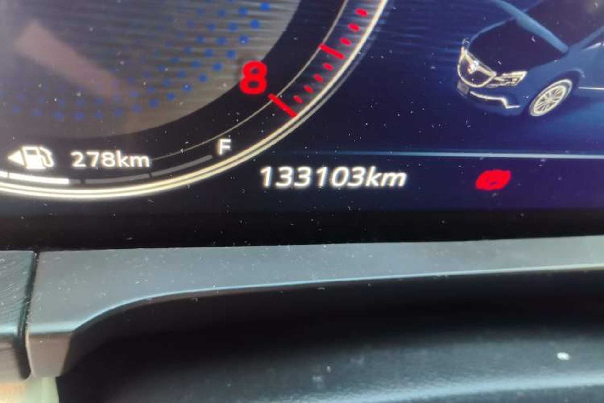 Used Buick GL8 2021 ES Land Cruiser 653T Smart Flagship Model Odometer Close Up