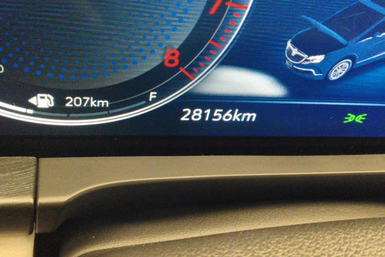 Used Buick GL8 2021 ES Landtrek 653T Comfort Edition Odometer Close Up