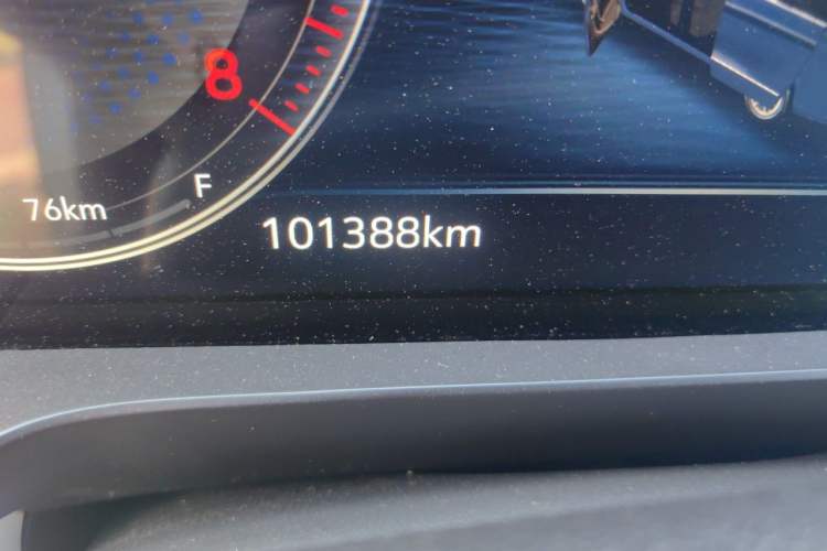 Used Buick GL8 2021 ES Land Cruiser 653T Luxury Edition Odometer Close Up