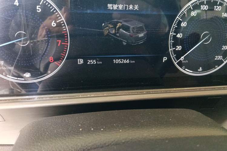Used Buick GL8 2021 Land Cruiser Executive Class 652T Luxury Model Odometer Close Up