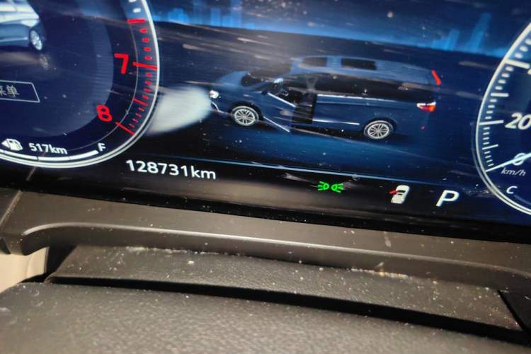 Used Buick GL8 2021 ES Landtrek 653T Comfort Edition Odometer Close Up