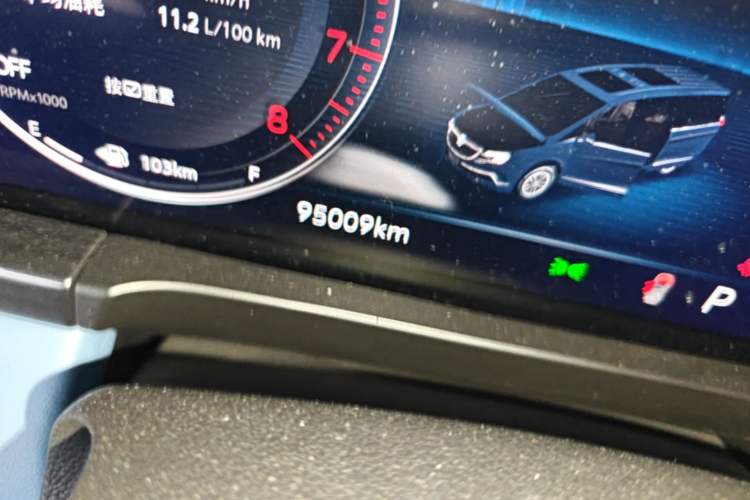 Used Buick GL8 2021 ES Landtrek 653T Comfort Edition Odometer Close Up