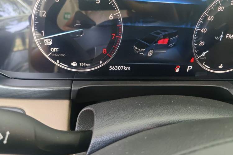 Used Buick GL8 2021 ES Land Cruiser 653T Flagship Model Odometer Close Up