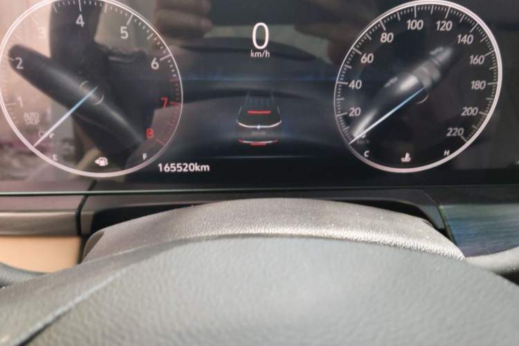 Used Buick GL8 2021 ES Landtrek 653T Luxury Model Odometer Close Up
