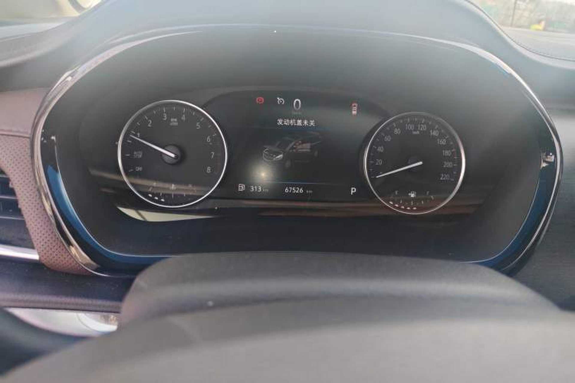 Used Buick GL8 2021 Land Cruiser Executive 652T Premium Model Odometer Close Up