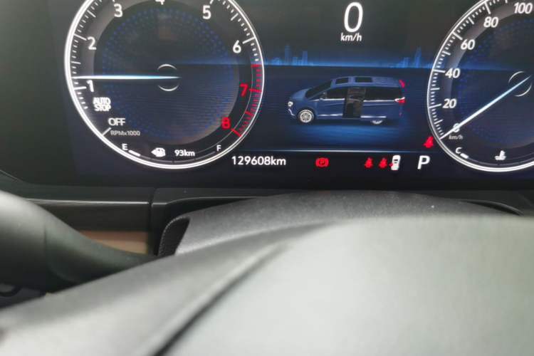 Used Buick GL8 2021 ES Land Cruiser 653T Luxury Edition Odometer Close Up