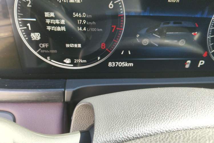 Used Buick GL8  Odometer Close Up