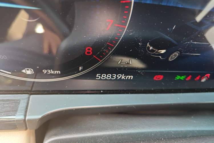 Used Buick GL8 2021 ES Land Cruiser 653T Luxury Edition Odometer Close Up