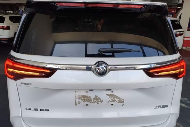 Used Buick GL8 2021 ES Landtrek 653T Luxury Model Rear