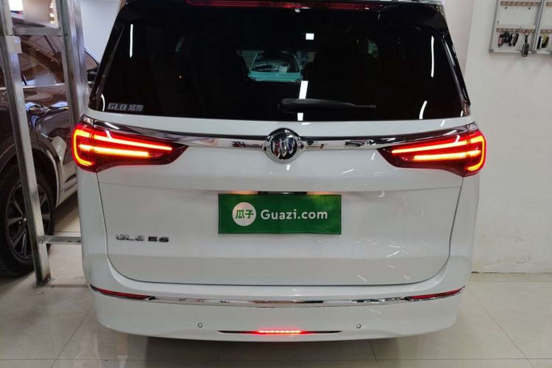 Used Buick GL8 2021 ES Landtrek 653T Luxury Model Rear
