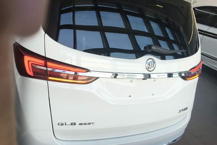 Used Buick GL8 2021 Land Cruiser Executive Class 652T Luxury Model Rear