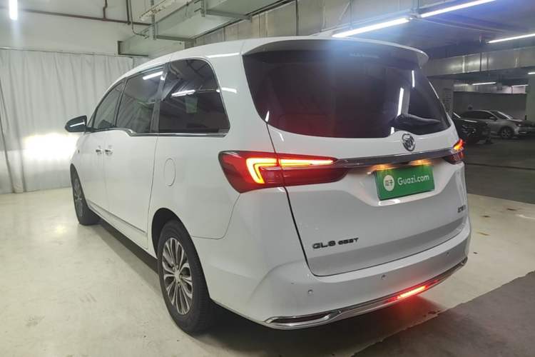 Used Buick GL8 2021 Land Cruiser Executive Class 652T Luxury Model Rear Left 45 Deg