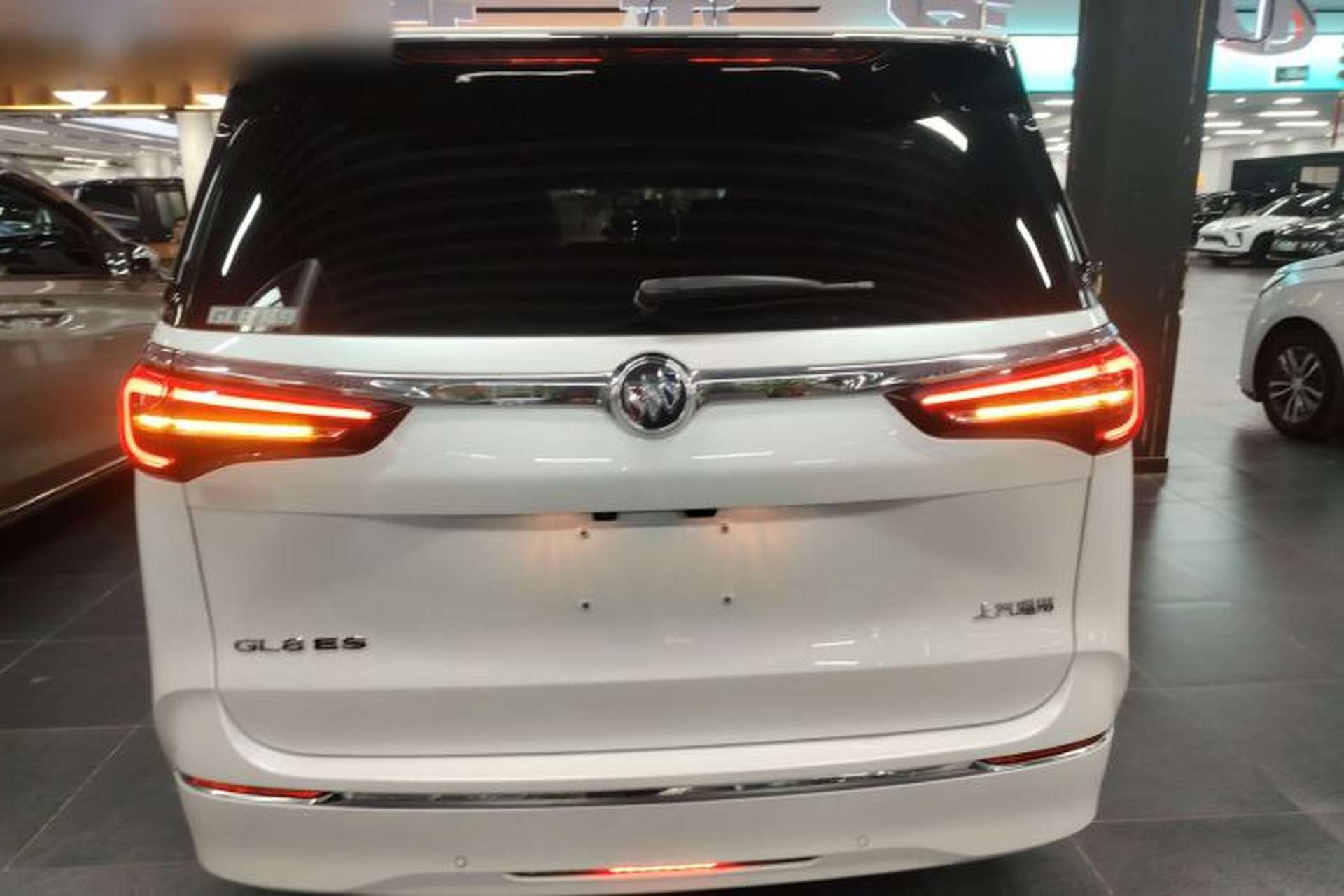 Used Buick GL8 2021 ES Landtrek 653T Luxury Model Rear