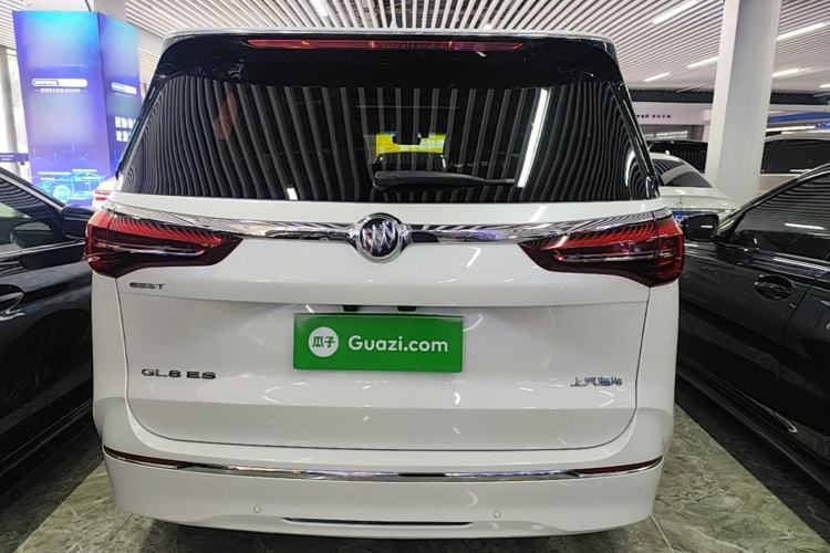 Used Buick GL8 2021 ES Land Cruiser 653T Luxury Edition Rear