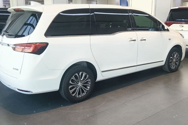 Used Buick GL8 2021 Land Cruiser Executive Class 652T Luxury Model Rear Right 45 Deg