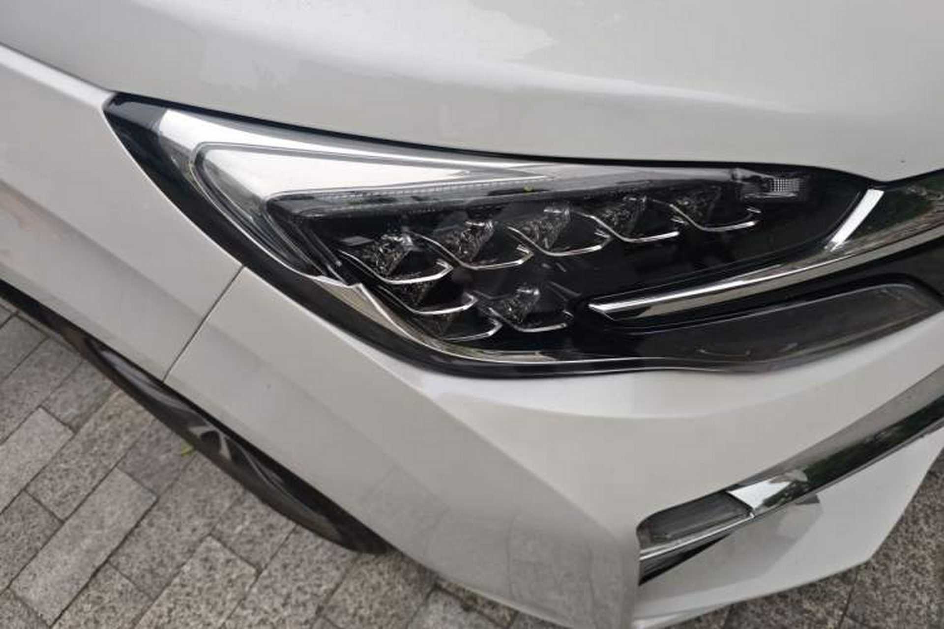 Used Buick GL8 2021 ES Landtrek 653T Comfort Edition Right Front Headlight