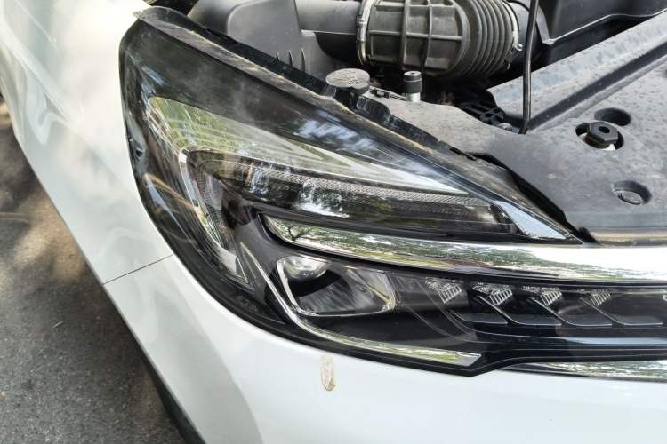 Used Buick GL8 2021 Land Cruiser Executive Class 652T Luxury Model Right Front Headlight