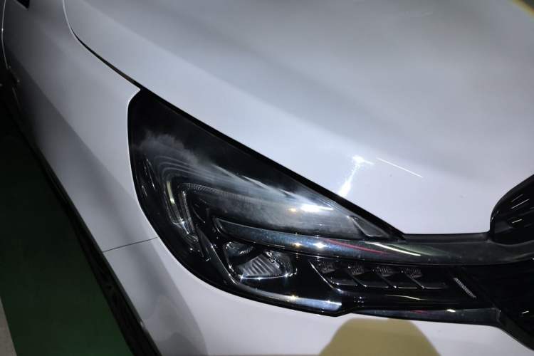 Used Buick GL8 2021 Land Cruiser Executive 652T Premium Model Right Front Headlight