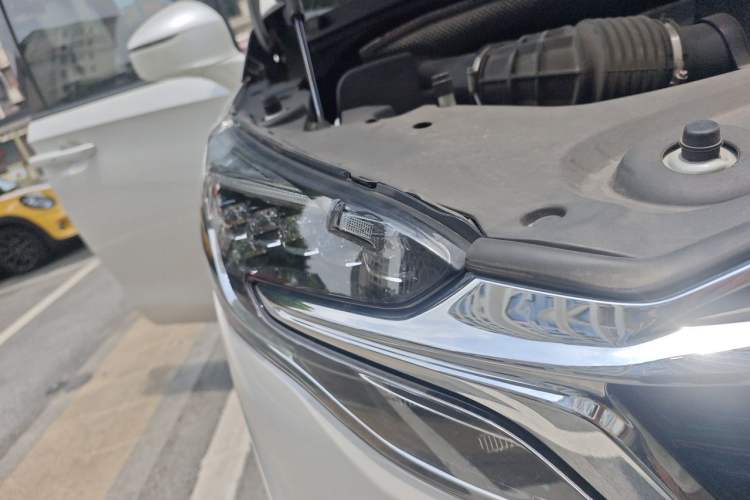 Used Buick GL8 2021 ES Land Cruiser 653T Luxury Edition Right Front Headlight