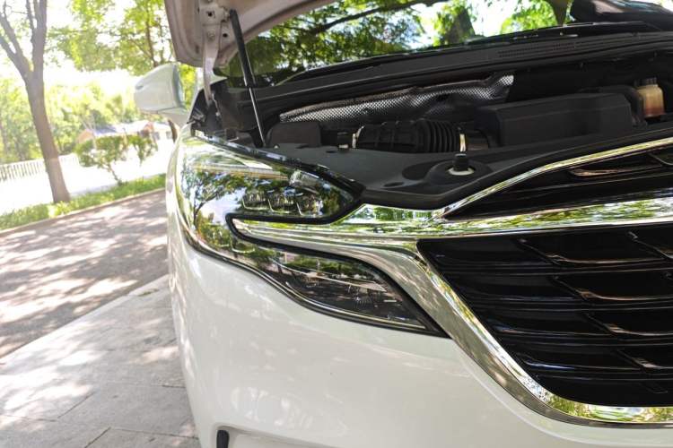 Used Buick GL8 2021 ES Land Cruiser 653T Luxury Edition Right Front Headlight