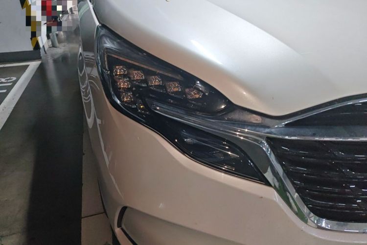 Used Buick GL8 2021 ES Landtrek 653T Comfort Edition Right Front Headlight