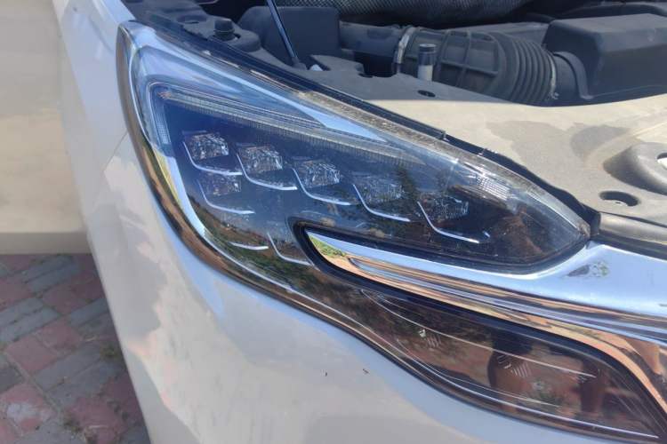 Used Buick GL8 2021 ES Land Cruiser 653T Luxury Edition Right Front Headlight