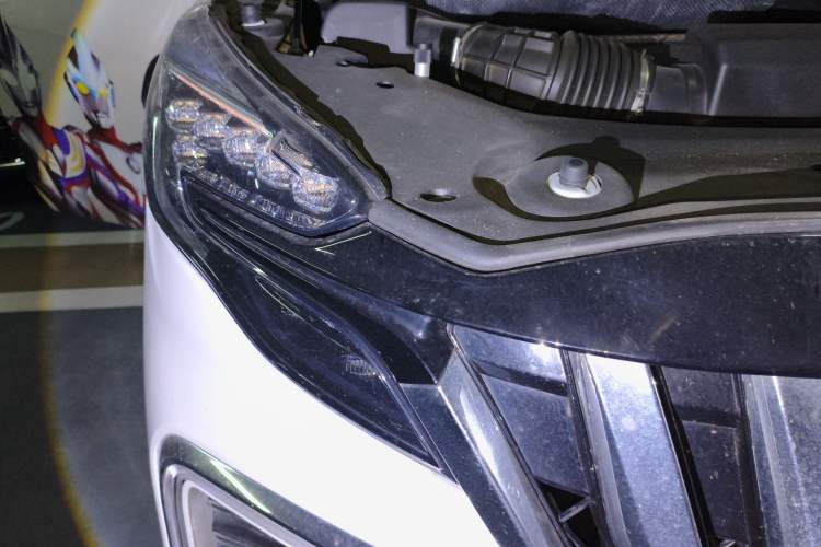 Used Buick GL8 2021 ES Landtrek 653T Comfort Edition Right Front Headlight