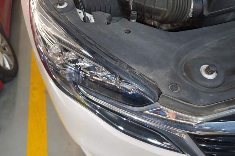 Used Buick GL8 2021 ES Land Cruiser 653T Luxury Edition Right Front Headlight