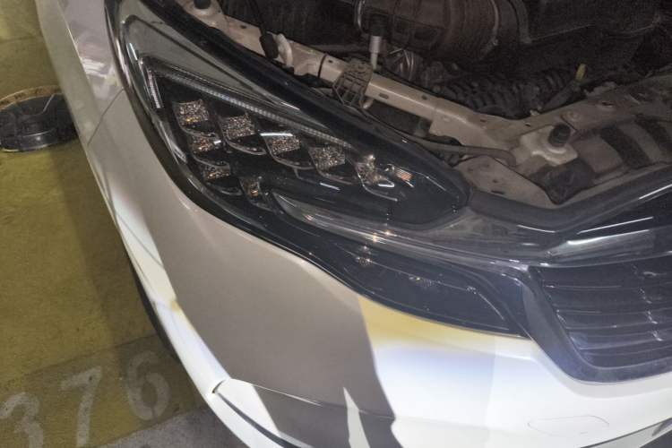 Used Buick GL8 2021 ES Landtrek 653T Comfort Edition Right Front Headlight