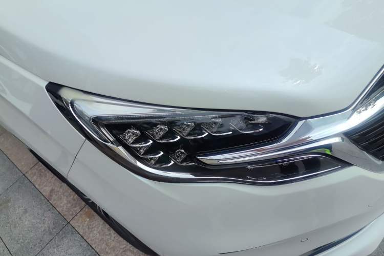 Used Buick GL8 2021 ES Land Cruiser 653T Smart Flagship Model Right Front Headlight
