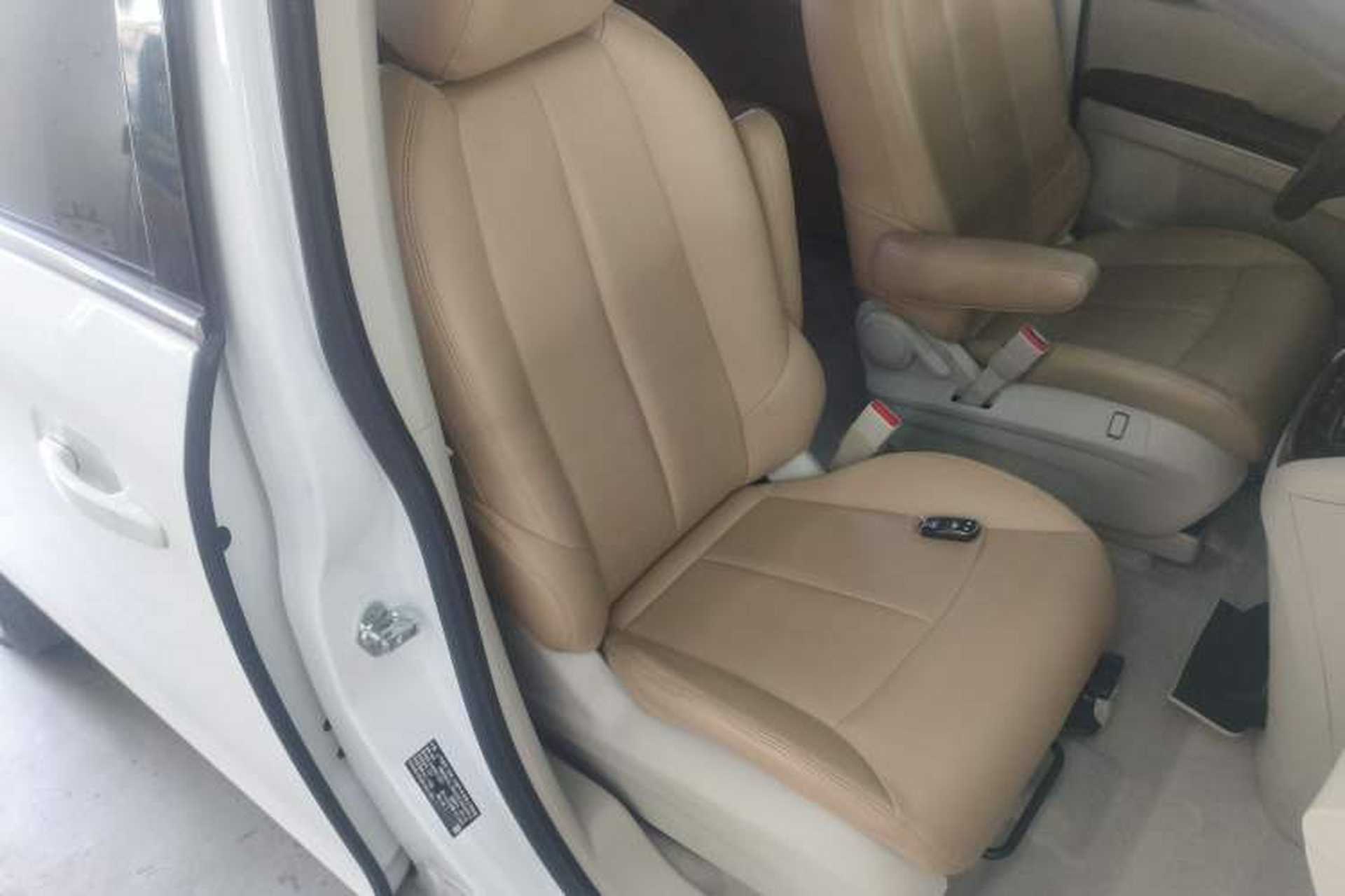 Used Buick GL8 2021 Land Cruiser Executive Class 652T Comfort Model Right Front Seat